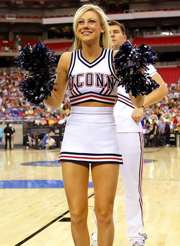 马卡：马塞洛之子恩佐-阿尔维斯首次入选欧青赛皇马U19大名单（马卡：马塞洛之子恩佐-阿尔维斯首度入围皇马U19欧青赛大名单）