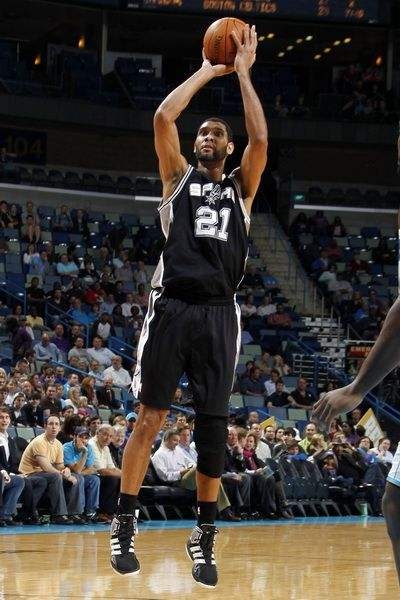 欧冠积分榜分析：各队晋级形势紧张,（欧冠积分榜解读：出线竞争趋于白热化）