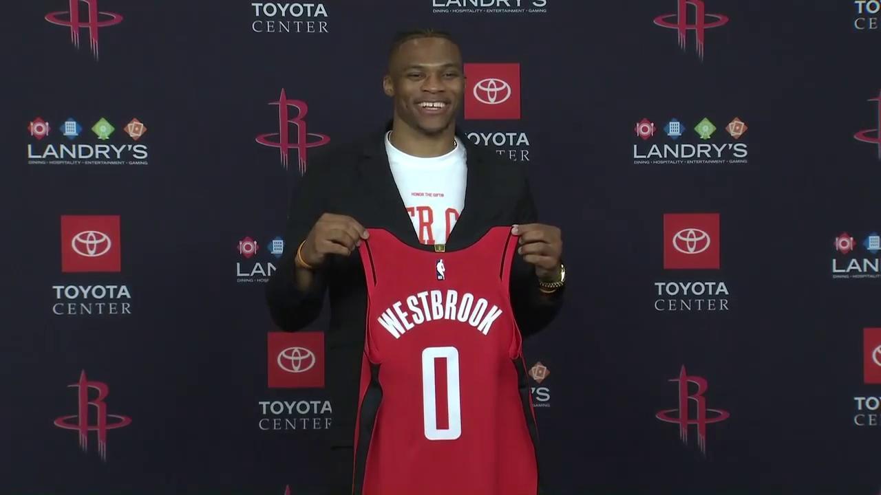 每体列足坛十大奇葩条款：博格坎普拒坐飞机；内马尔微笑条款（每体盘点足坛十大离奇条款：博格坎普拒飞、内马尔“微笑条款”在列）