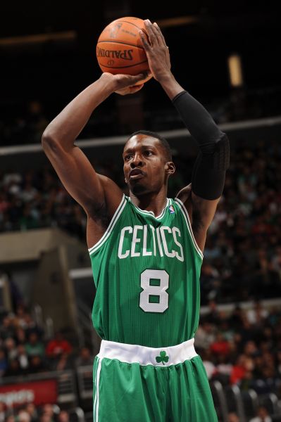 时间线回顾梅西印度行首站闹剧：从球迷夹道欢迎到遭愤怒冲场（从夹道欢迎到愤怒冲场：梅西印度行首站闹剧全程回顾）