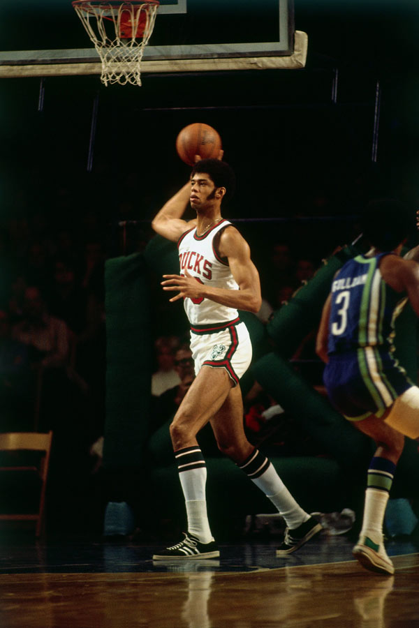 英格兰大名单：凯恩领衔，贝林、福登回归，拉什福德在列（英格兰公布新名单：凯恩挂帅，贝林厄姆与福登回归，拉什福德入选）